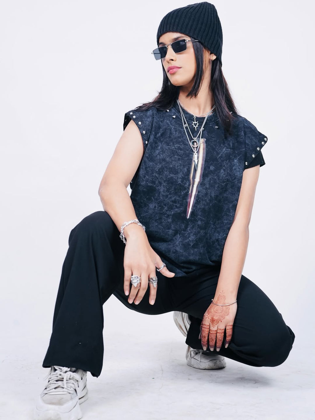 HULKA GNG Vest Tee – Black