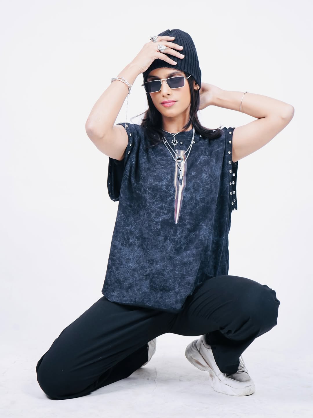 HULKA GNG Vest Tee – Black