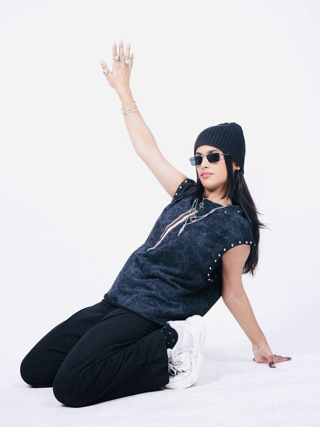 HULKA GNG Vest Tee – Black